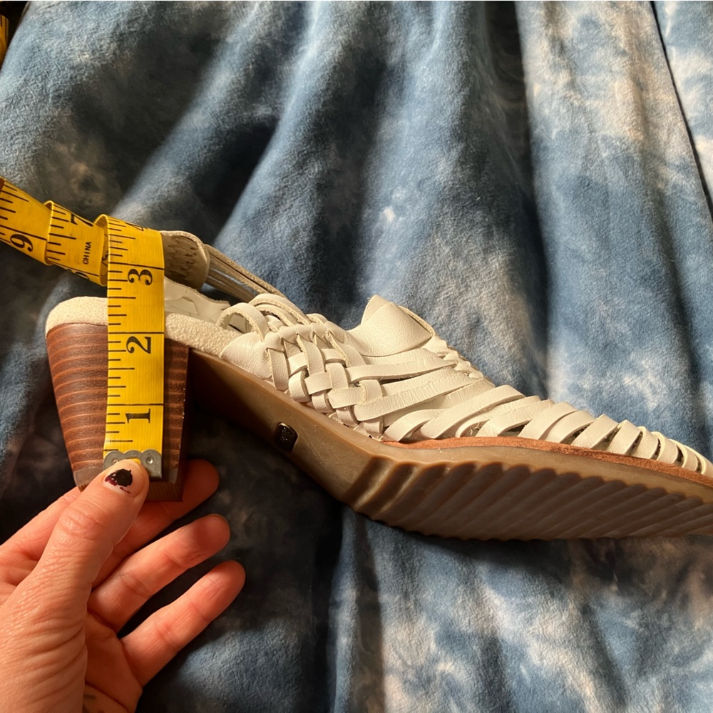 Bass White Woven Women's Sandals - Picture 8 of 8